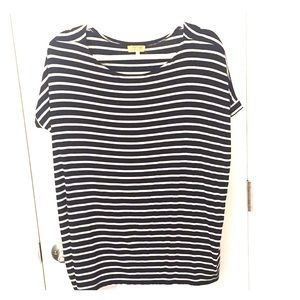 PIKO top! Black and white stripes ⚡️